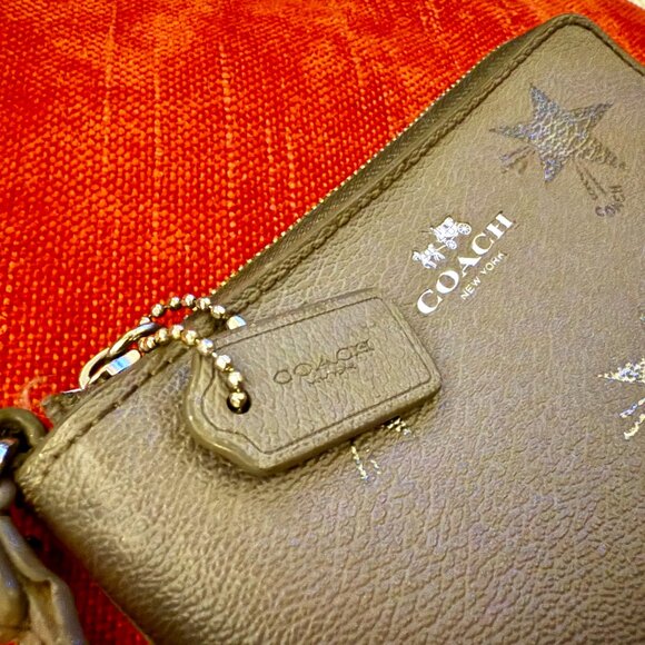 Coach Grey Leather Star-Print Wristlet – Silver Accents - Picture 5 of 13